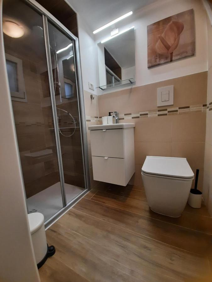מונופולי Zia Nenne Holiday Rooms מראה חיצוני תמונה